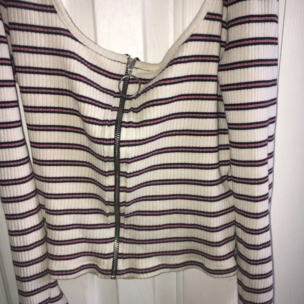 hollister long sleeve crop top